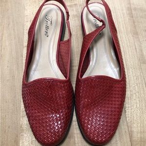 Women's Trotters Meredith Flame Red Sling Back Size 10 M